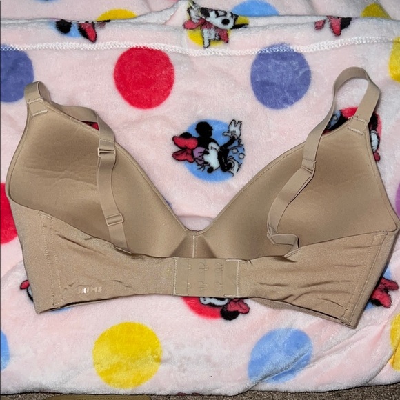 SKIMS Other - SKIMS Nude Seamless Bra From T Shirt Demi 34DD